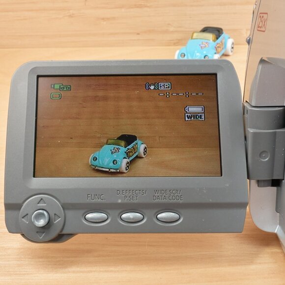 Canon ZR600 MiniDV Camcorder / 25x Optical Zoom / Made in Japan - Picture 7 of 7